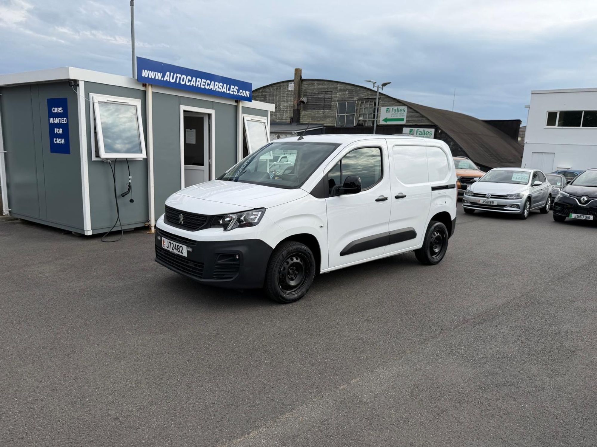 2022 PEUGEOT PARTNER 1.5 PROFESSIONAL PREMIUM BlueHDI 1000 PANEL VAN**FULLY PLY-LINED 3 FRONT SEATS