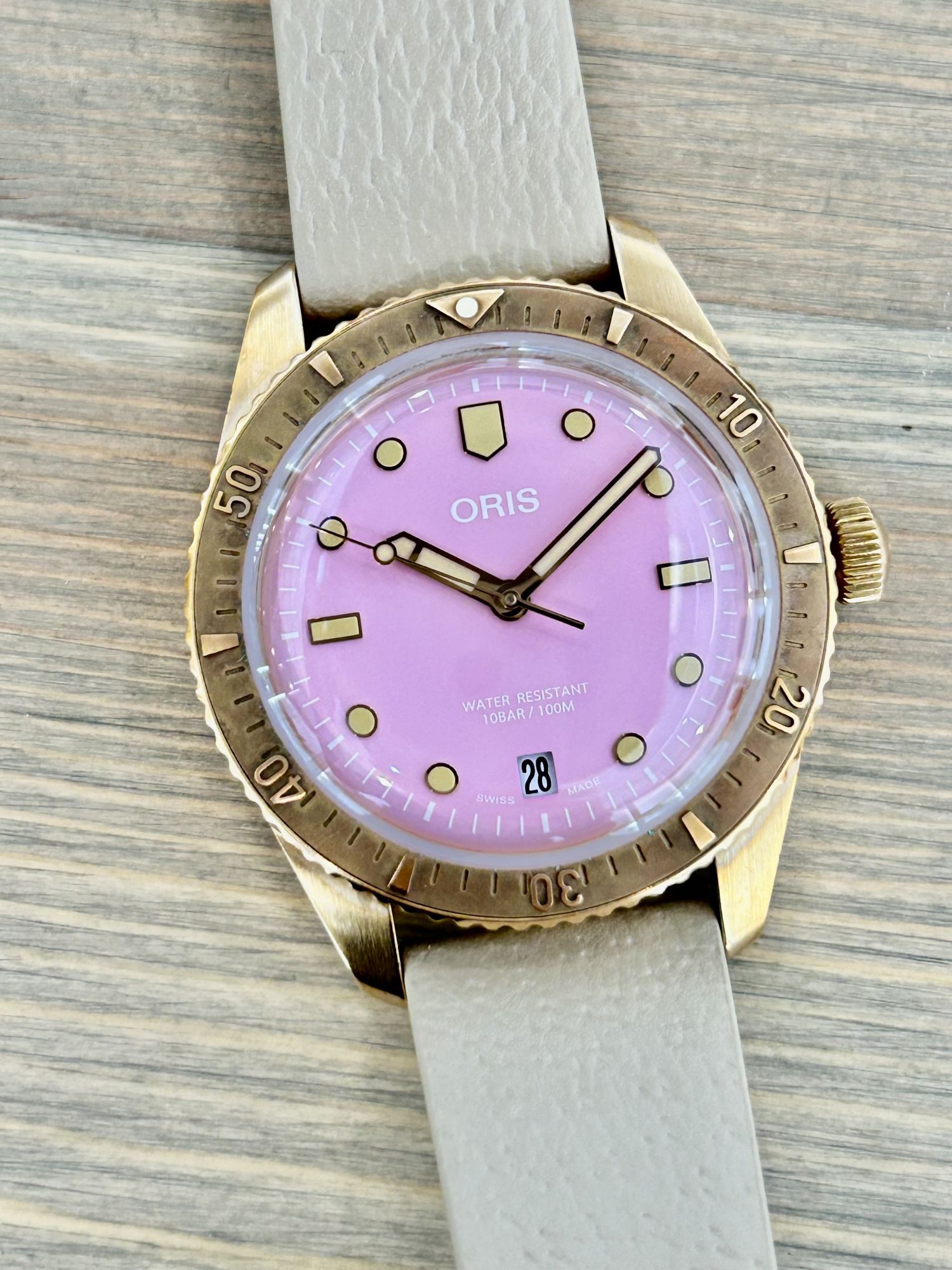 Oris Divers Sixty-Five Cotton Candy