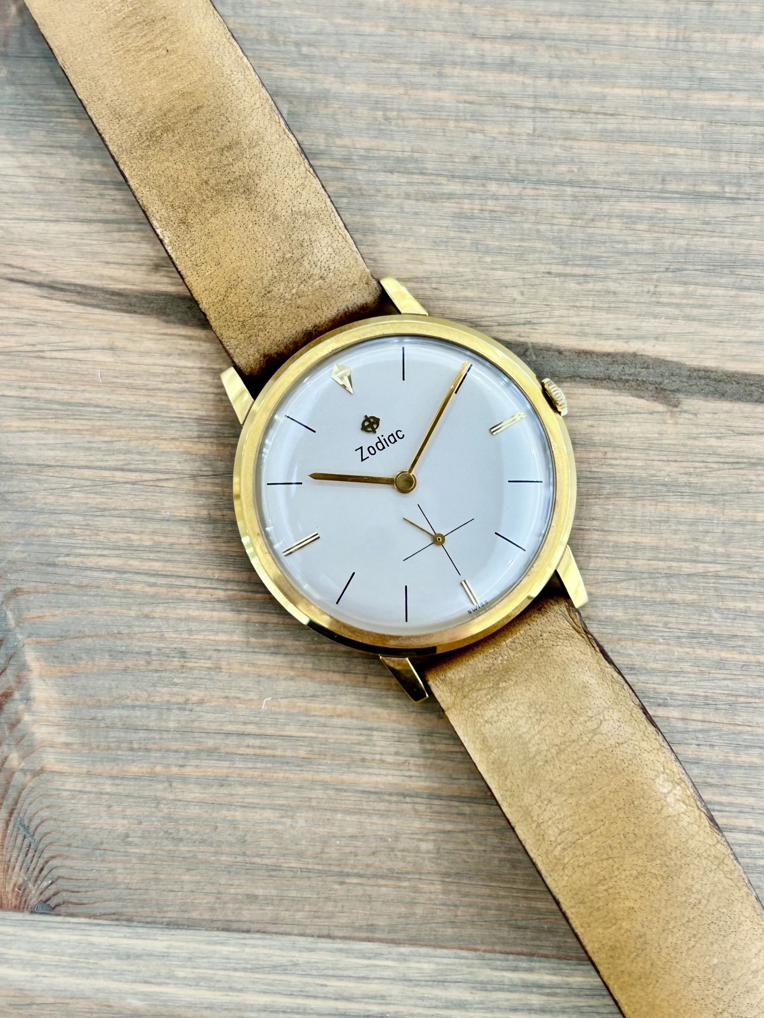 Zodiac gold dress watch