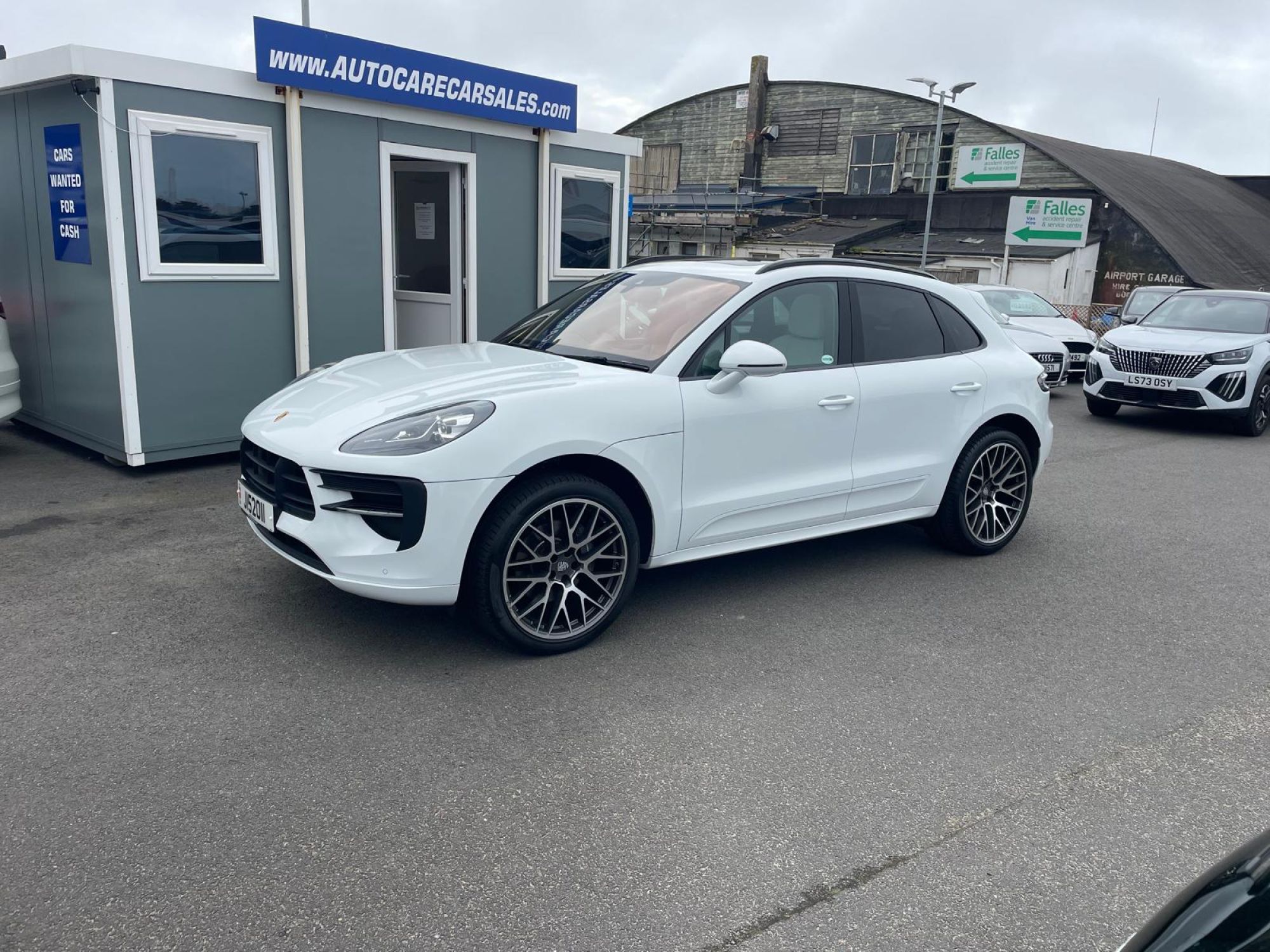 2021 PORSCHE MACAN 2.0 TFSI 4WD**ONLY 9800 MILES**FULL PORSCHE HISTORY