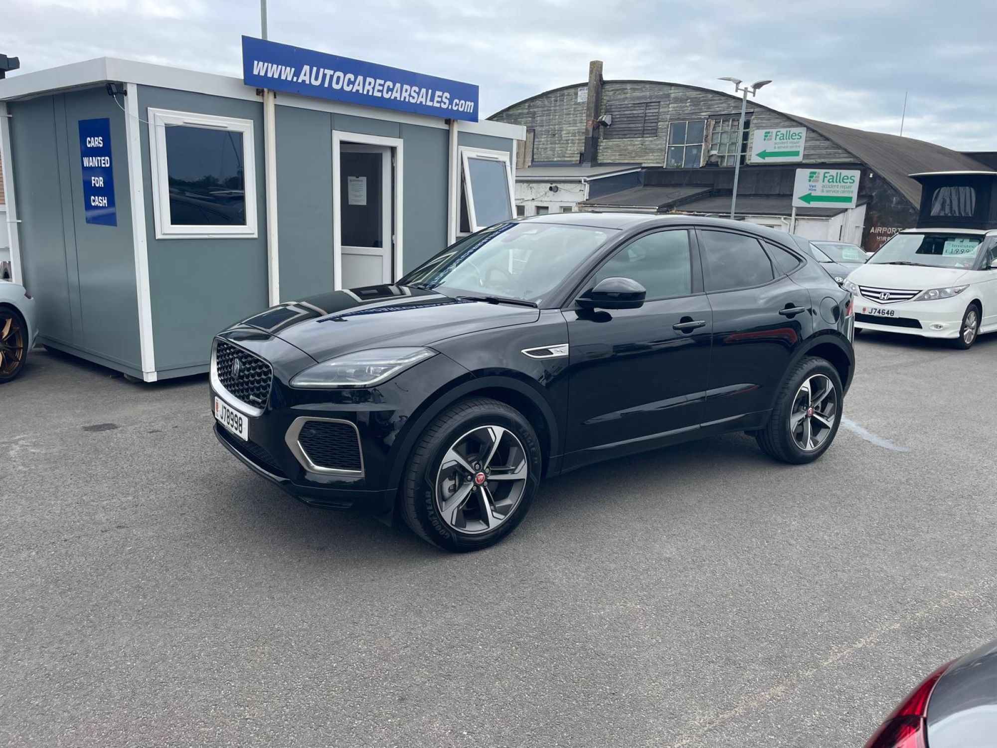 2023 JAGUAR E-PACE 1.5 P300E AWD R-DYNAMIC SE PHEV PLUG-IN HYBRID **ONLY 5200 MILES**MAIN DEALER SERVICE HISTORY